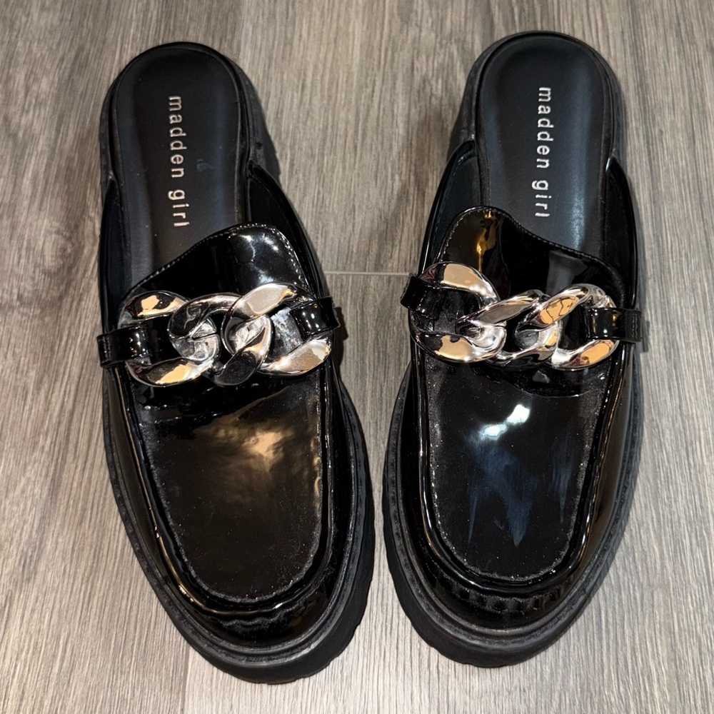 Madden Girl Dollie Mules in Black Chain Strap Size 8 Fairy Grunge Minimalism